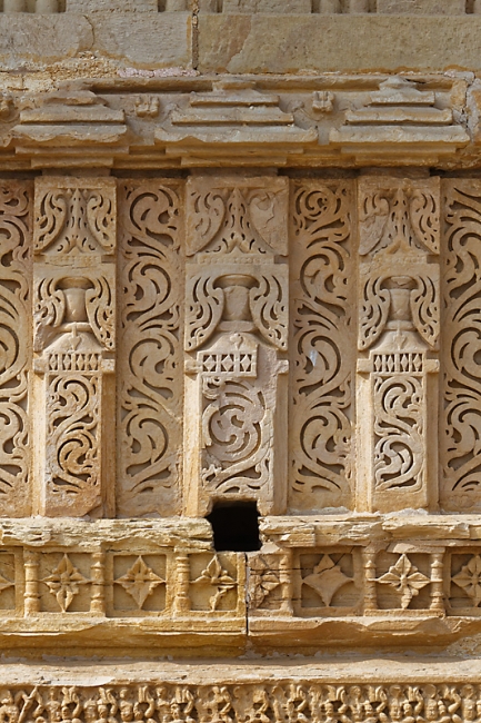 Gwalior-Temples de Sas Bhu-018